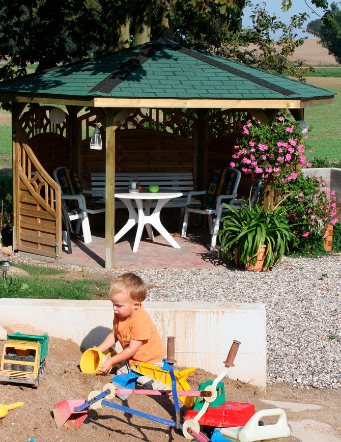 Ferienwohnung in Rettin - Ferienhof Hansen Lachm&ouml;we - Der gro&szlig;e Sandspa&szlig; f&uuml;r die Kleinen