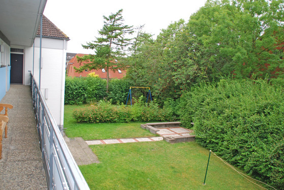 Ferienwohnung in Kellenhusen - Haus Sommerland  EG 3 - Ausblick in den gro&szlig;en Garten