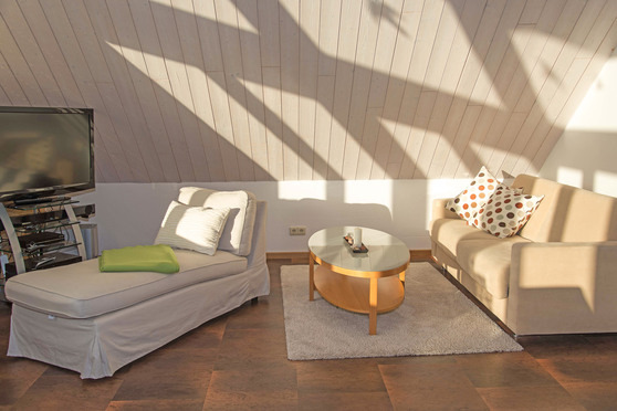 Ferienwohnung in &Ouml;lendorf - Landlust oben - Bild 2